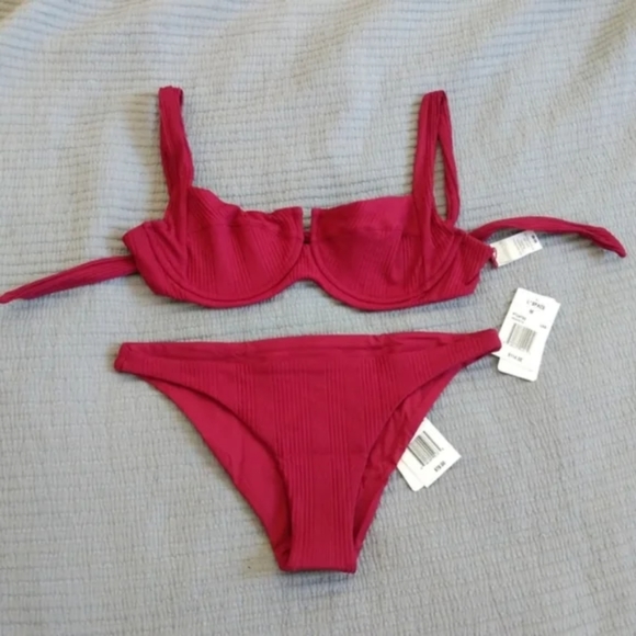 L*Space Bikini Camellia Top Camacho Bottoms Set - Picture 5 of 10